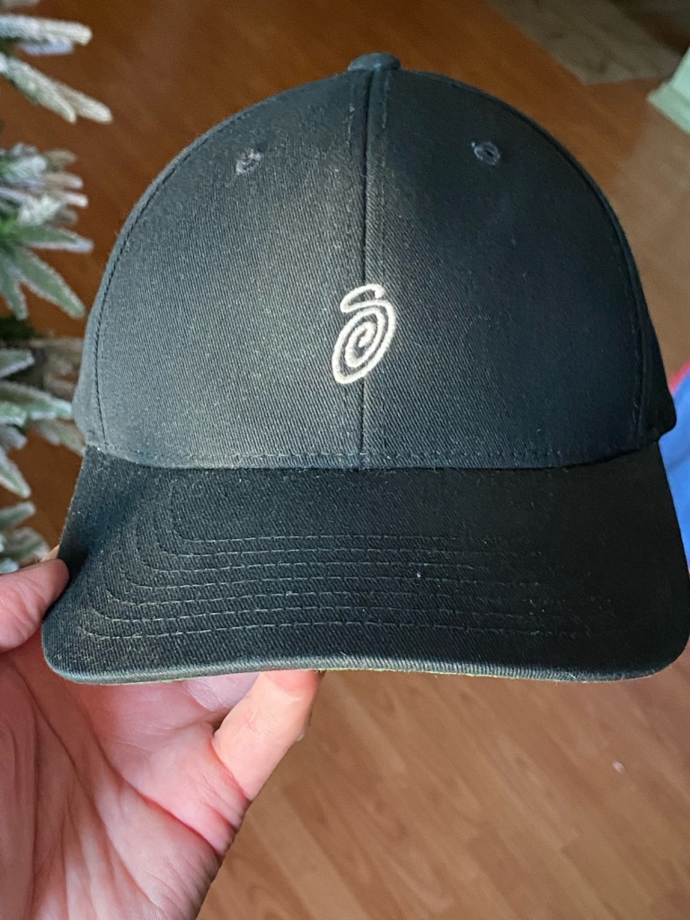 Stussy swirly ‘S’ Hat